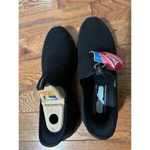 Skechers Women’s Size 11‎ Black - Ultra Flex 3.0 - new